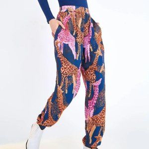 Farm Rio Giraffe Jogger Cuffed Pants